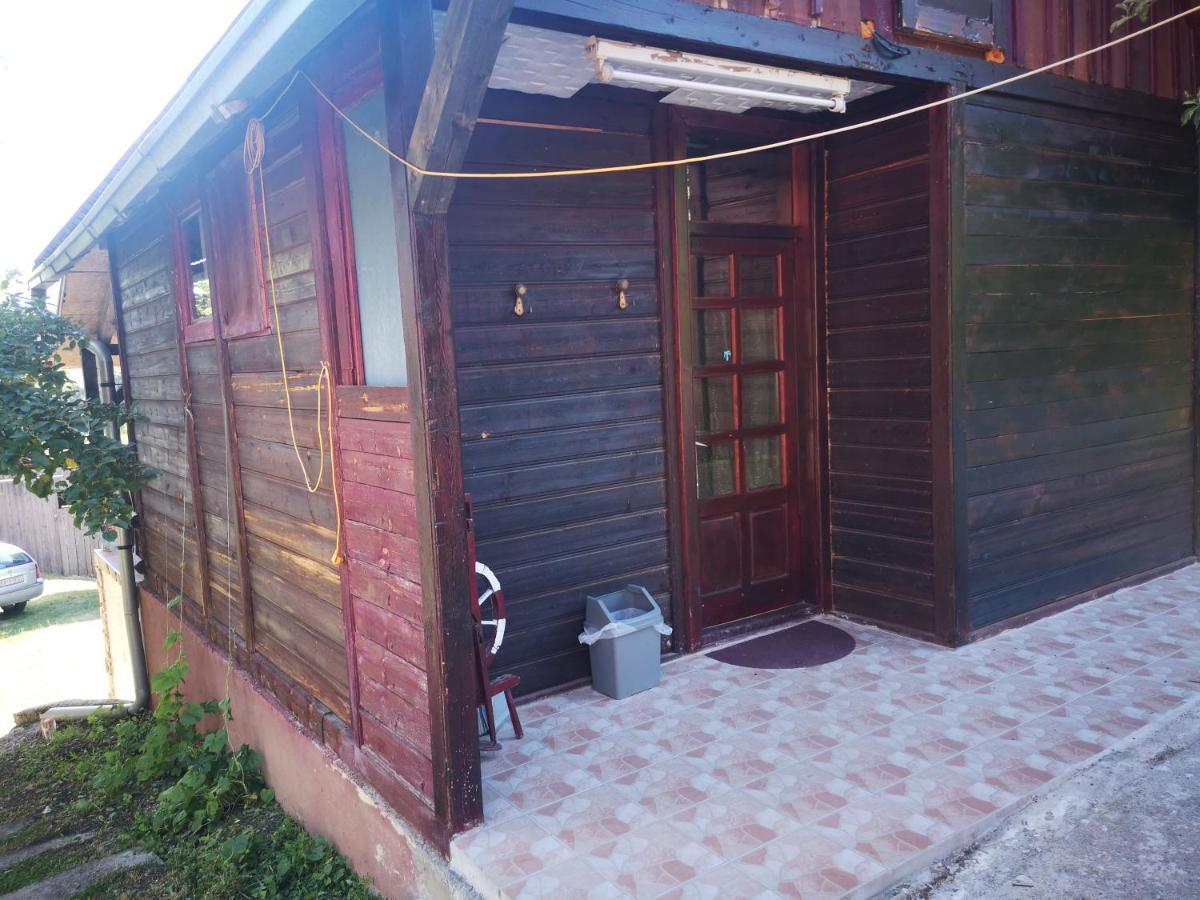 Vikendica Kod Brice Apartment Jevtici Екстериор снимка